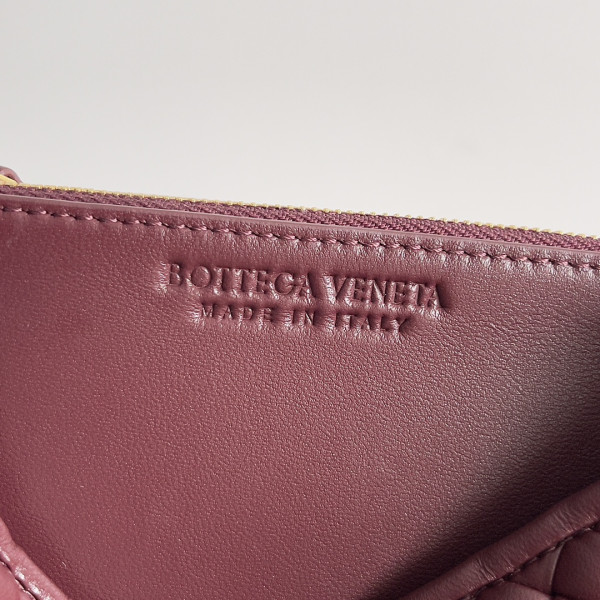 bo*te*ga Ve*ne*ta patti top handle bag