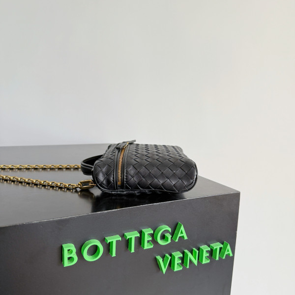 bo*te*ga Ve*ne*ta small soft vanity - 19*14*3cm
